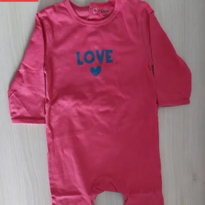 Grenouillère écrit Love fille 12mois 